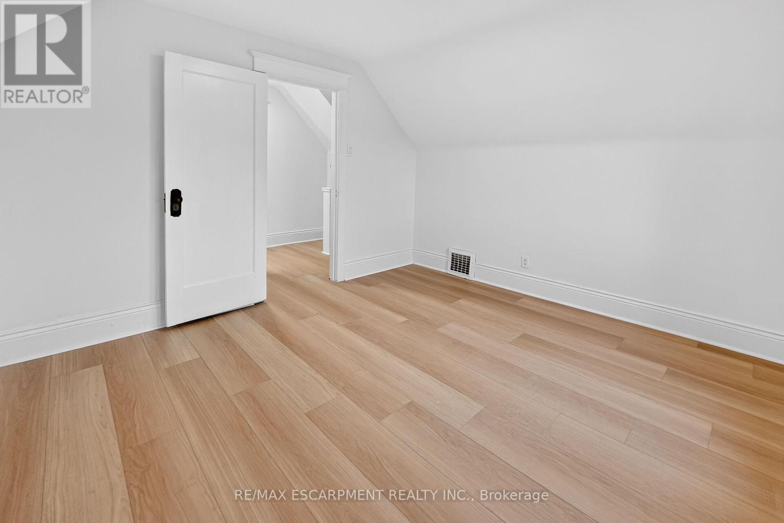 101 Houghton Avenue S, Hamilton, Ontario  L8K 2M9 - Photo 19 - X13123748