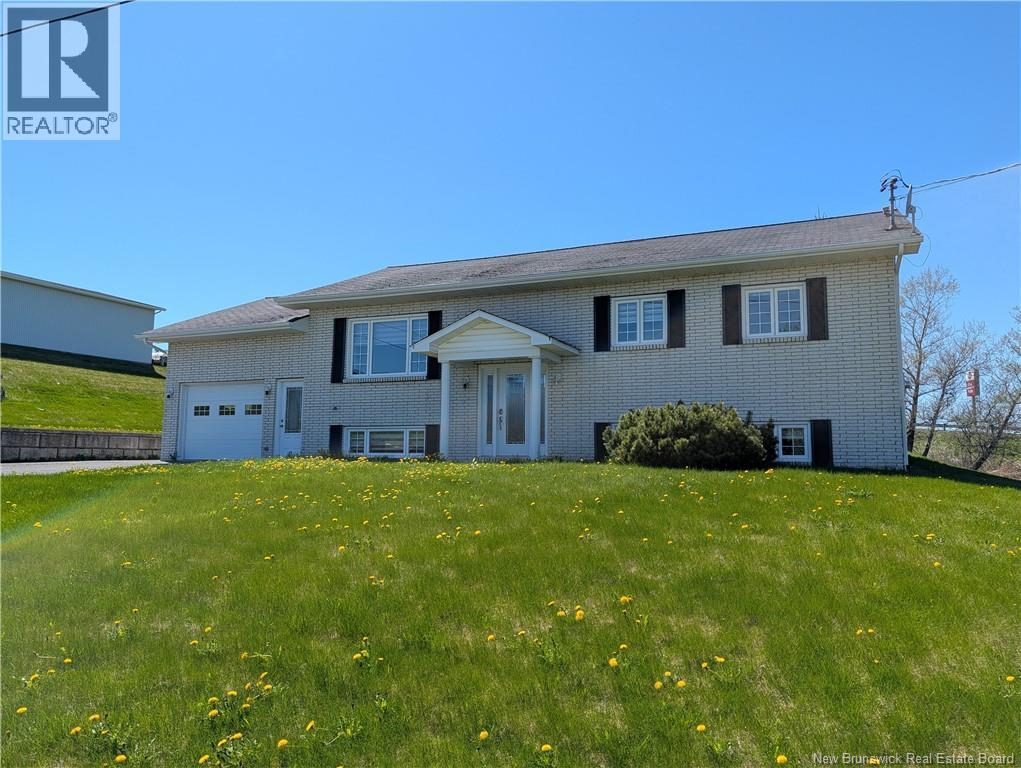 835 Walker Street, Grand Falls, New Brunswick  E3Z 1A4 - Photo 2 - NB134719