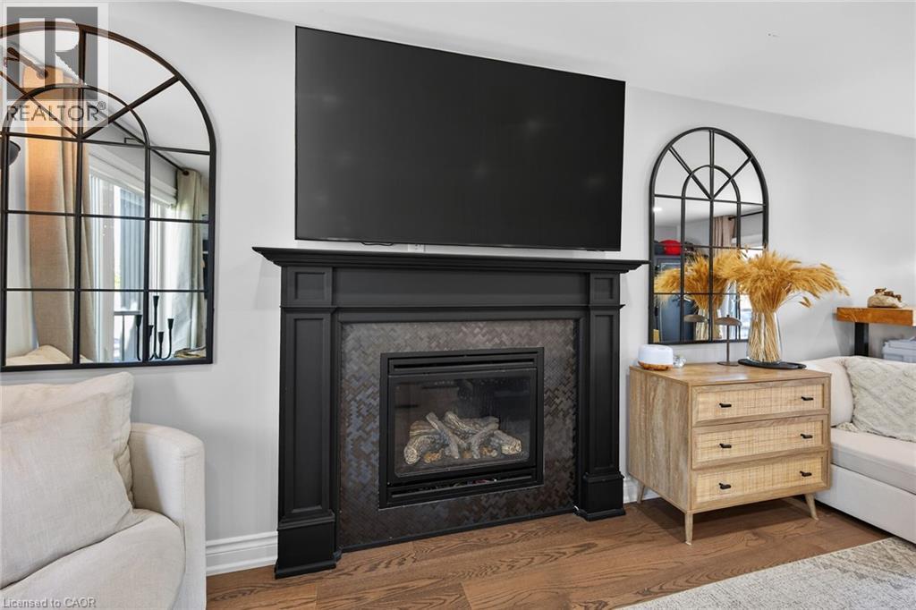 1 Sandringham Avenue, Hamilton, Ontario  L9C 2H3 - Photo 9 - 40832725