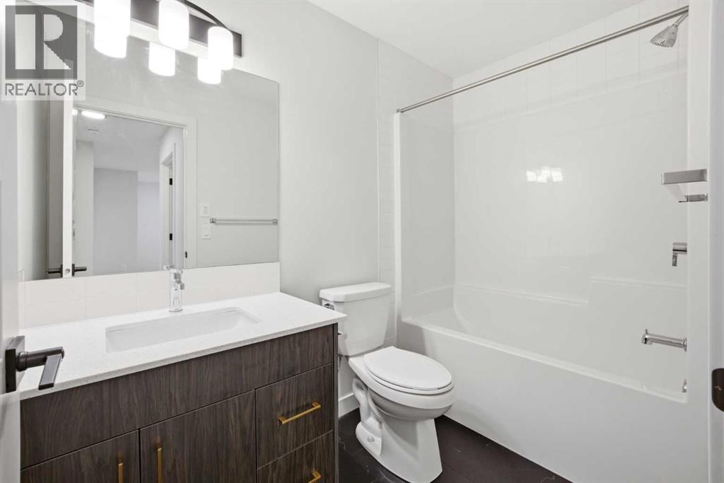 34 Waterford Mews, Chestermere, Alberta  T1X 3B4 - Photo 37 - A2313186