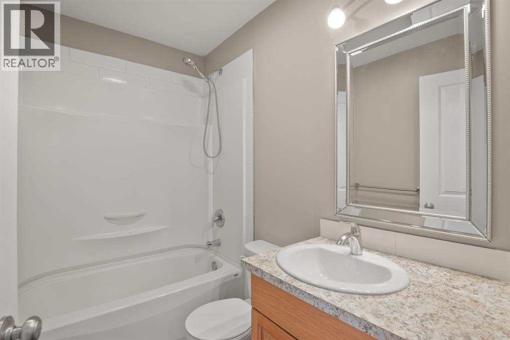 39 Olsen Street, Red Deer, Alberta  T4N 5B8 - Photo 9 - A2312214
