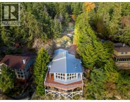 37189 SCHOONER WAY, Pender Island, British Columbia