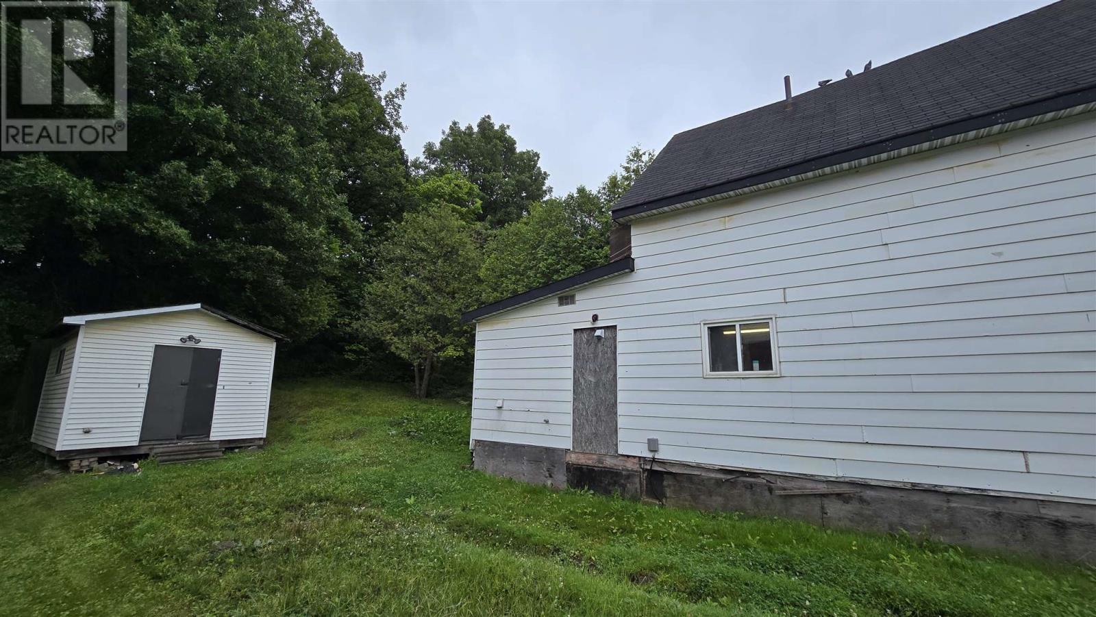 158 Trelawne Ave, Sault Ste. Marie, Ontario P6B 2N2 - Photo 2 - SM261113