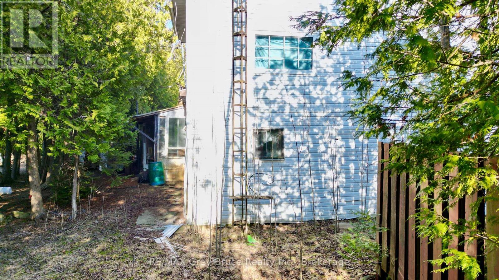 717 Spry Road, Northern Bruce Peninsula, Ontario  N0H 1W0 - Photo 17 - X13163258