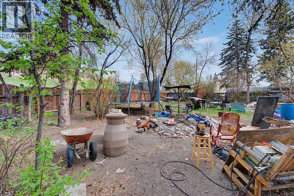 7204 21A Street SE, Calgary, Alberta