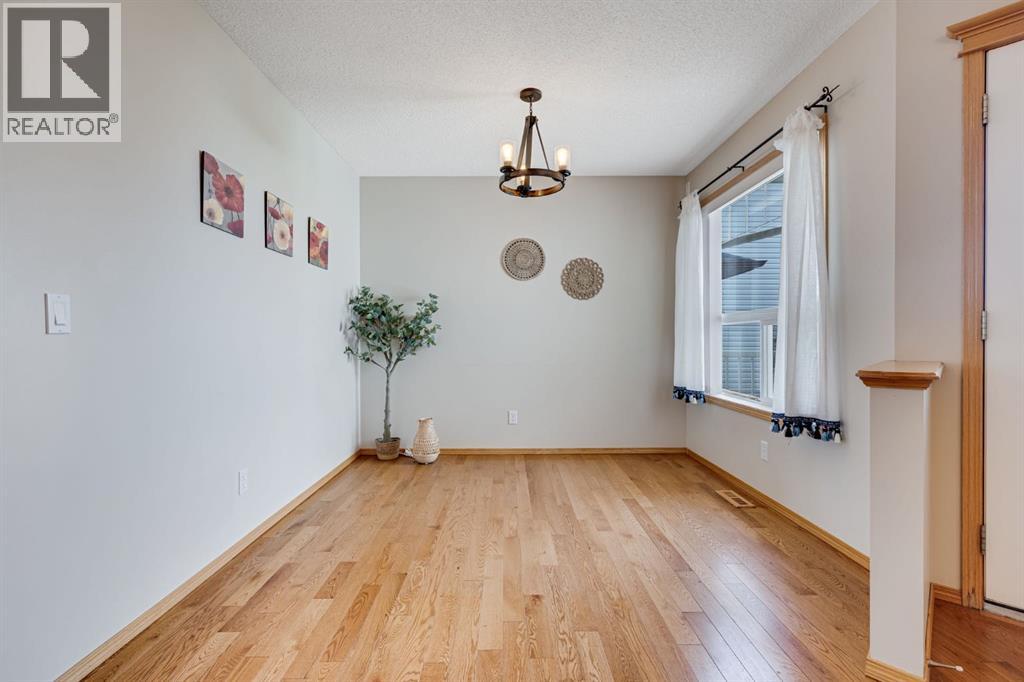 281 Bridlemeadows Common SW, Calgary, Alberta  T2Y 4V4 - Photo 4 - A2308354