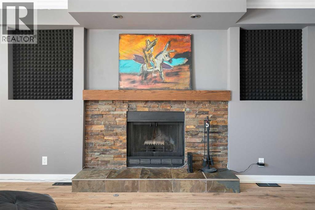 8 Hawkwood Place NW, Calgary, Alberta  T3G 1X6 - Photo 30 - A2313839
