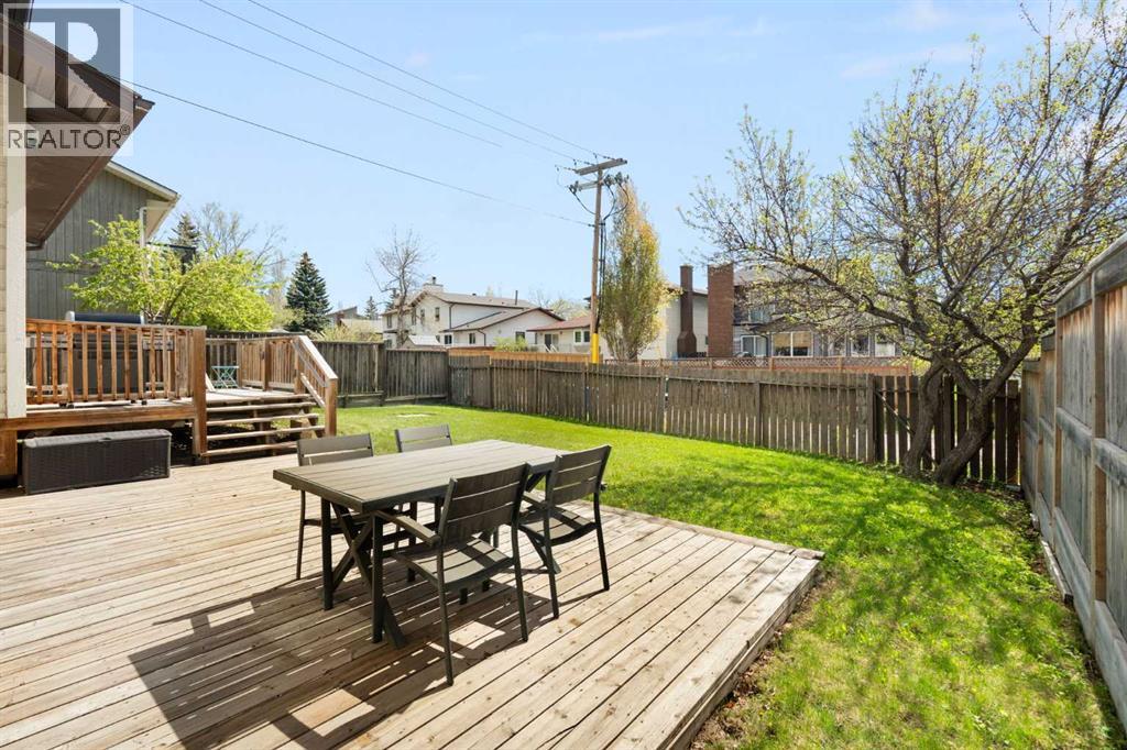 8 Hawkwood Place NW, Calgary, Alberta  T3G 1X6 - Photo 44 - A2313839
