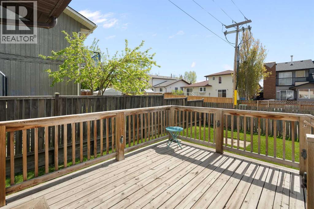8 Hawkwood Place NW, Calgary, Alberta  T3G 1X6 - Photo 40 - A2313839