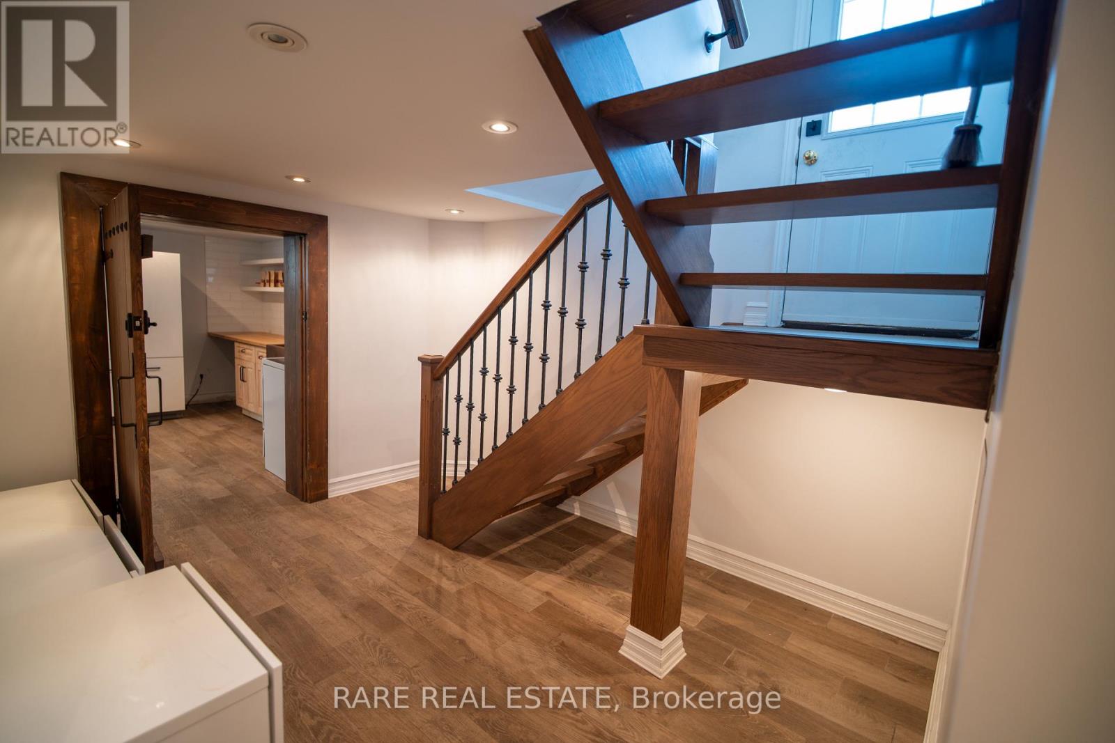 391 Alper Street, Richmond Hill, Ontario  L4C 2Z3 - Photo 4 - N12830460