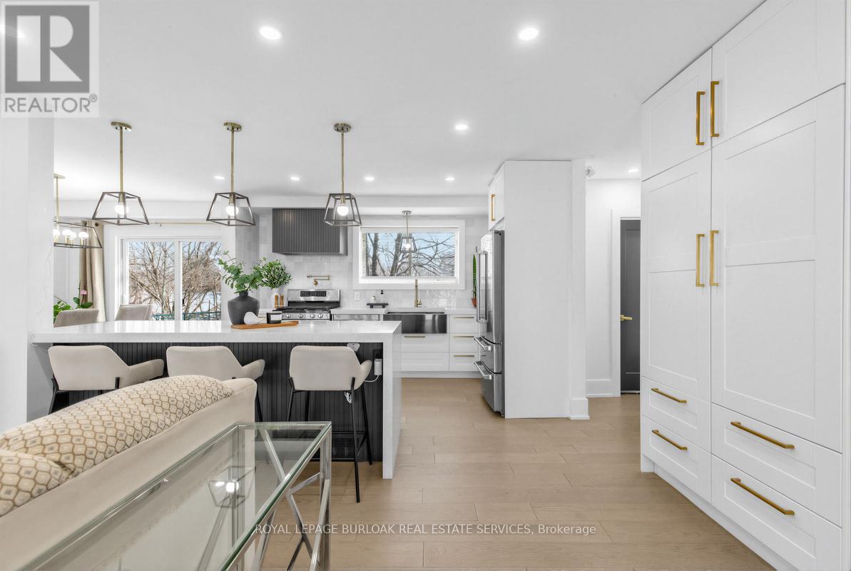 83 Shendale Drive, Toronto, Ontario  M9W 2B6 - Photo 5 - W12882256