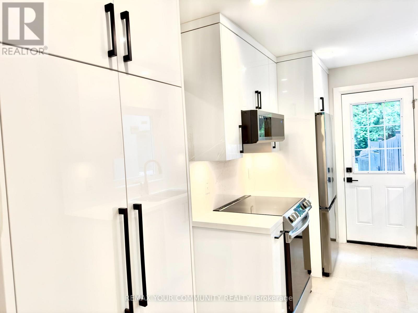 351 Fairlawn Avenue, Toronto, Ontario  M5M 1T5 - Photo 10 - C13163176