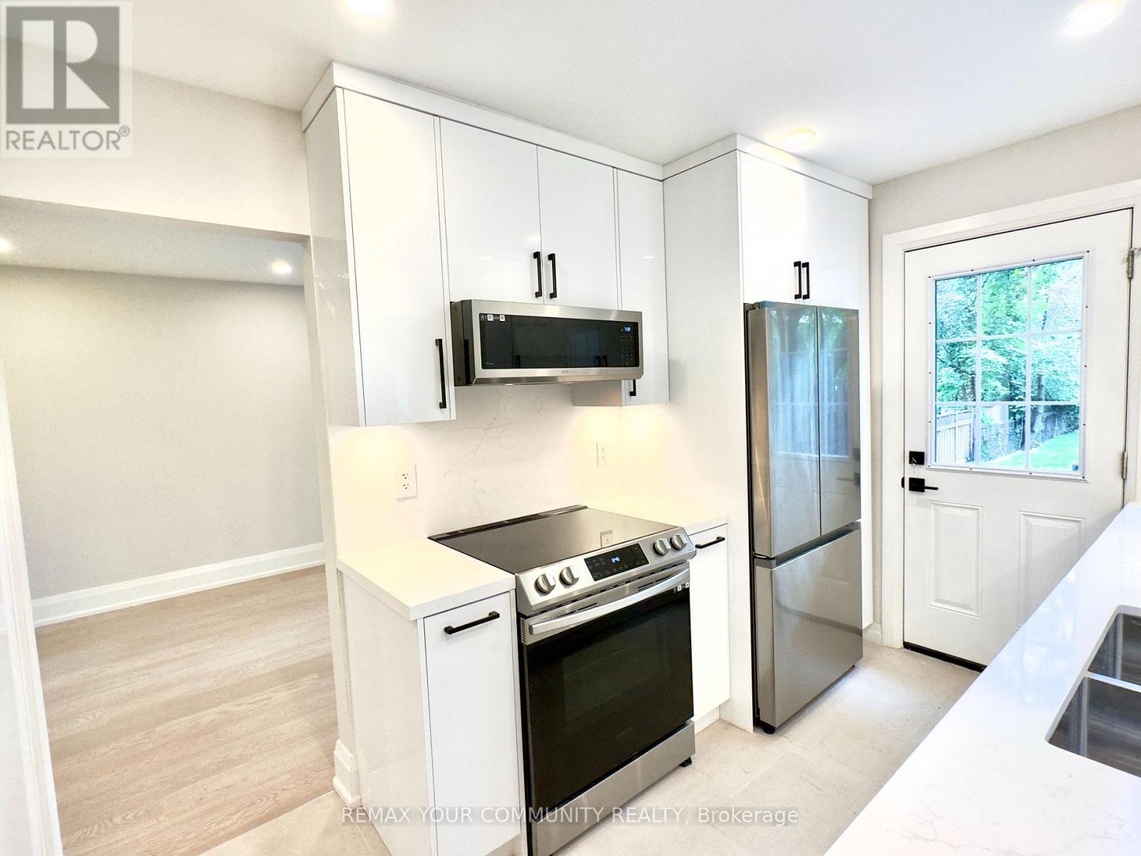 351 Fairlawn Avenue, Toronto, Ontario  M5M 1T5 - Photo 9 - C13163176