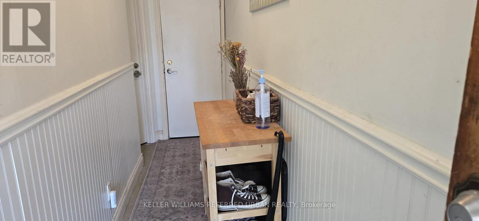 Main - 237 Montrose Avenue, Toronto, Ontario  M6G 3G6 - Photo 2 - C13163186