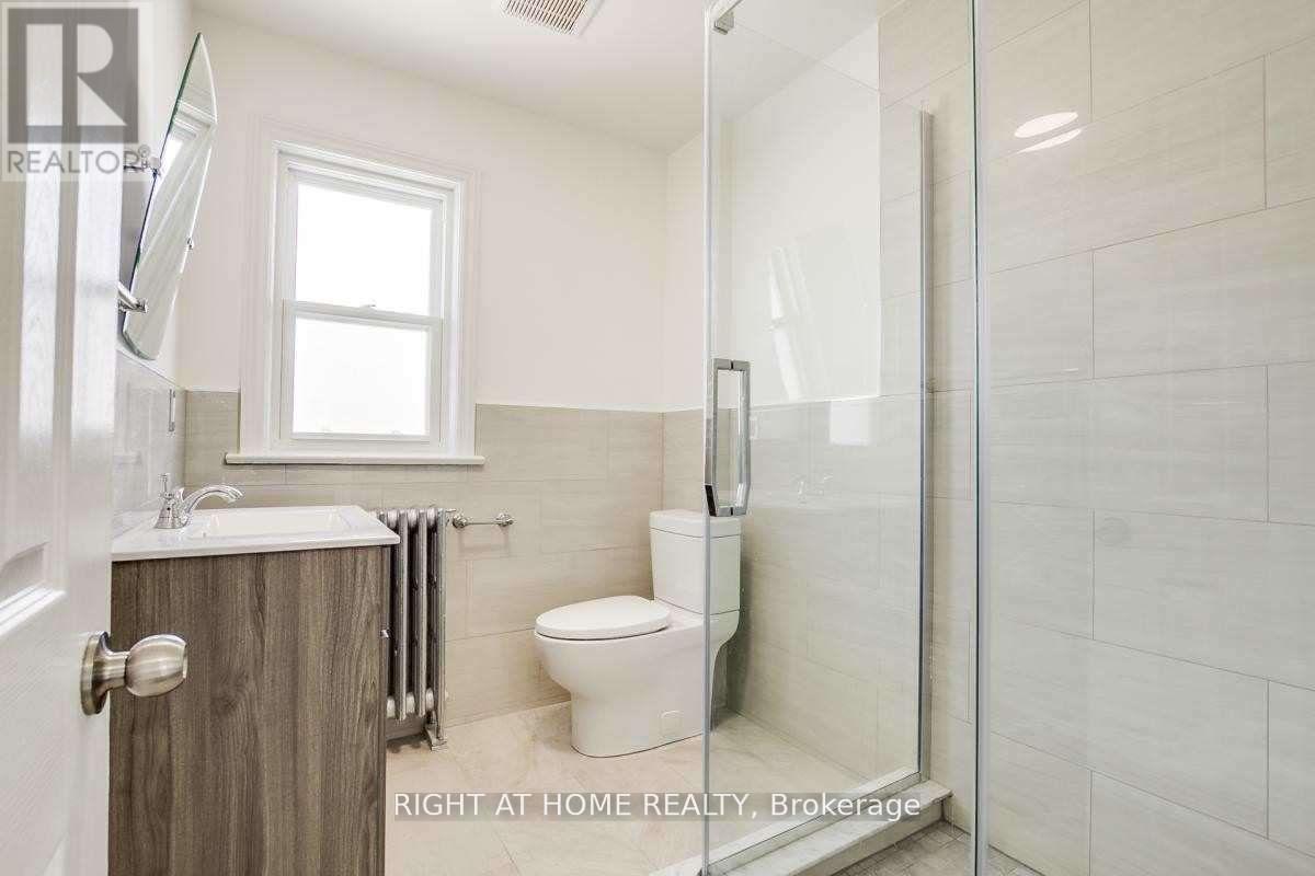 1738 Bayview Avenue, Toronto, Ontario  M4G 3C4 - Photo 8 - C13163314