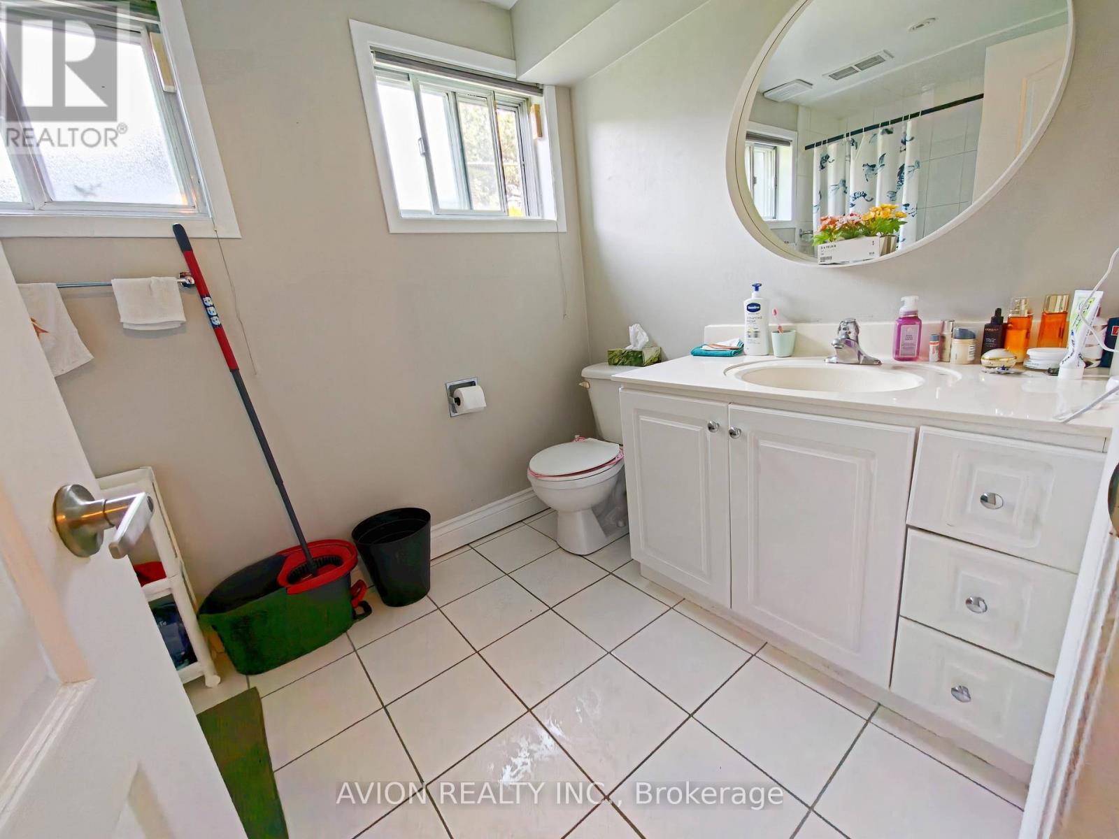 25 Squirewood Road, Toronto, Ontario  M2J 4T2 - Photo 10 - C13163368