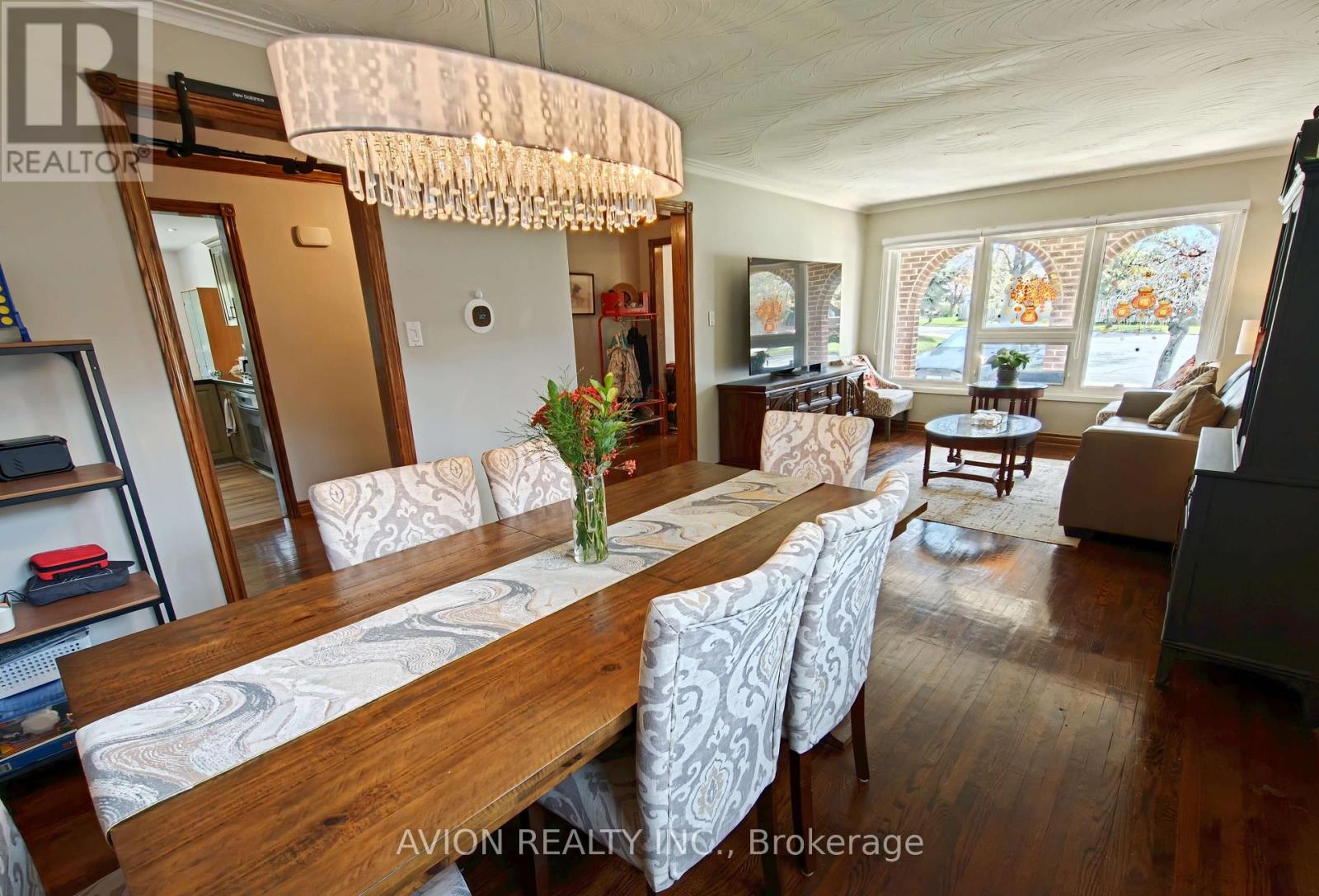 25 Squirewood Road, Toronto, Ontario  M2J 4T2 - Photo 2 - C13163368
