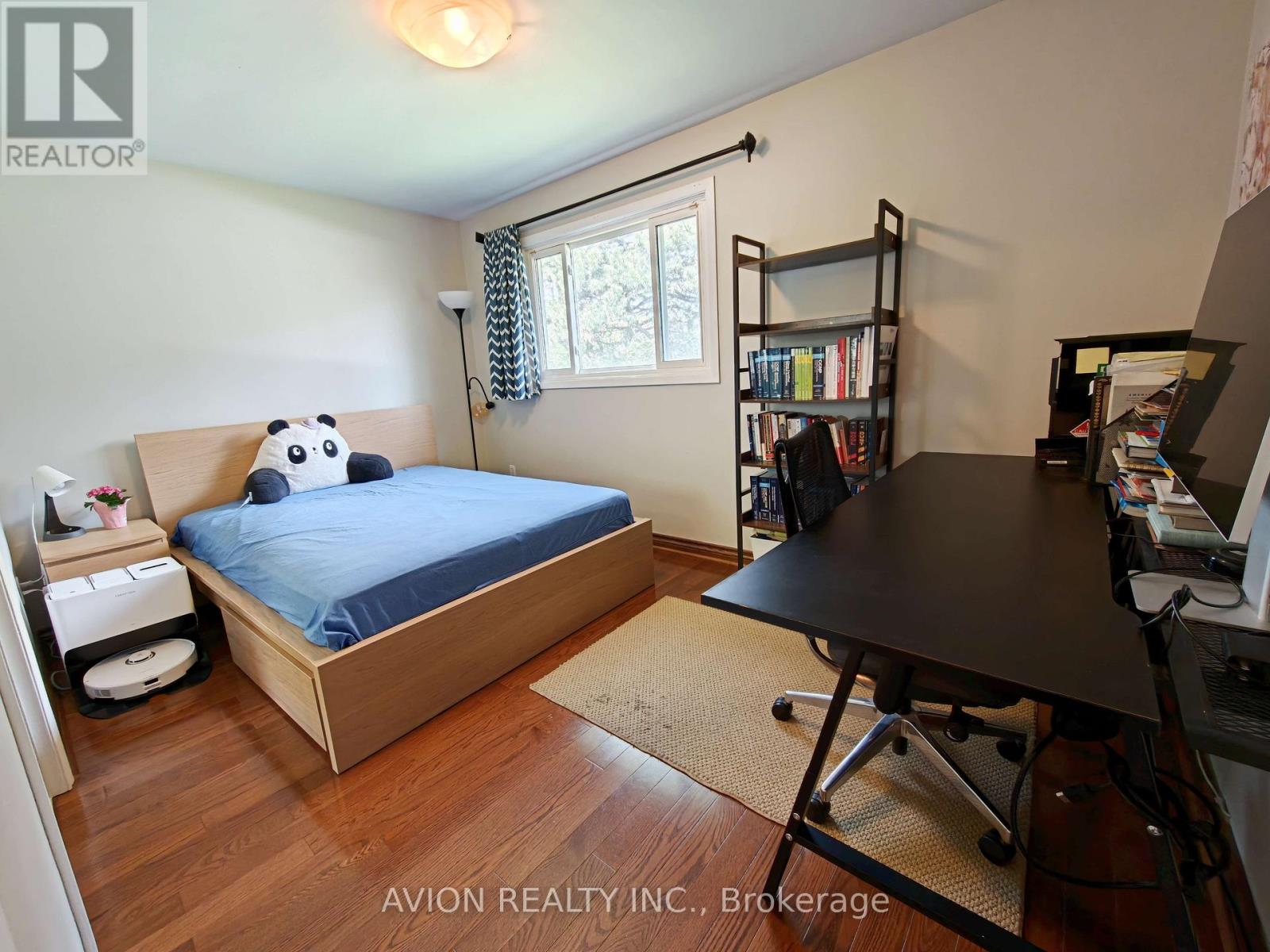 25 Squirewood Road, Toronto, Ontario  M2J 4T2 - Photo 5 - C13163368