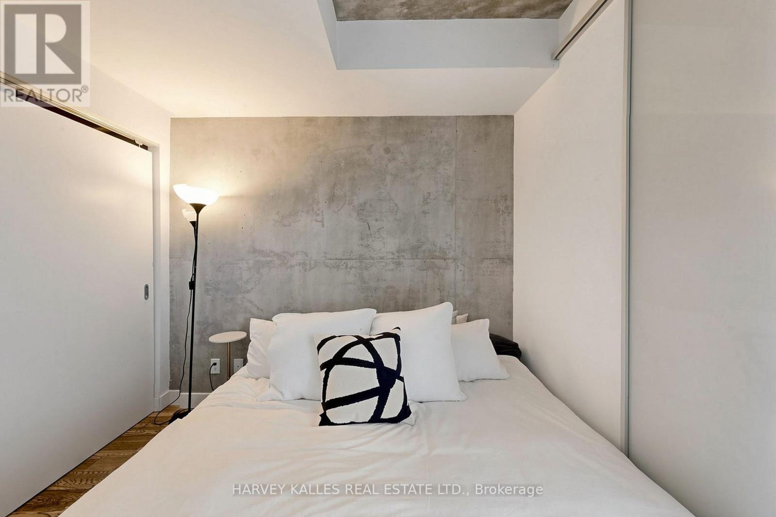 511 - 111 Bathurst Street, Toronto, Ontario  M5V 0M9 - Photo 11 - C13163430