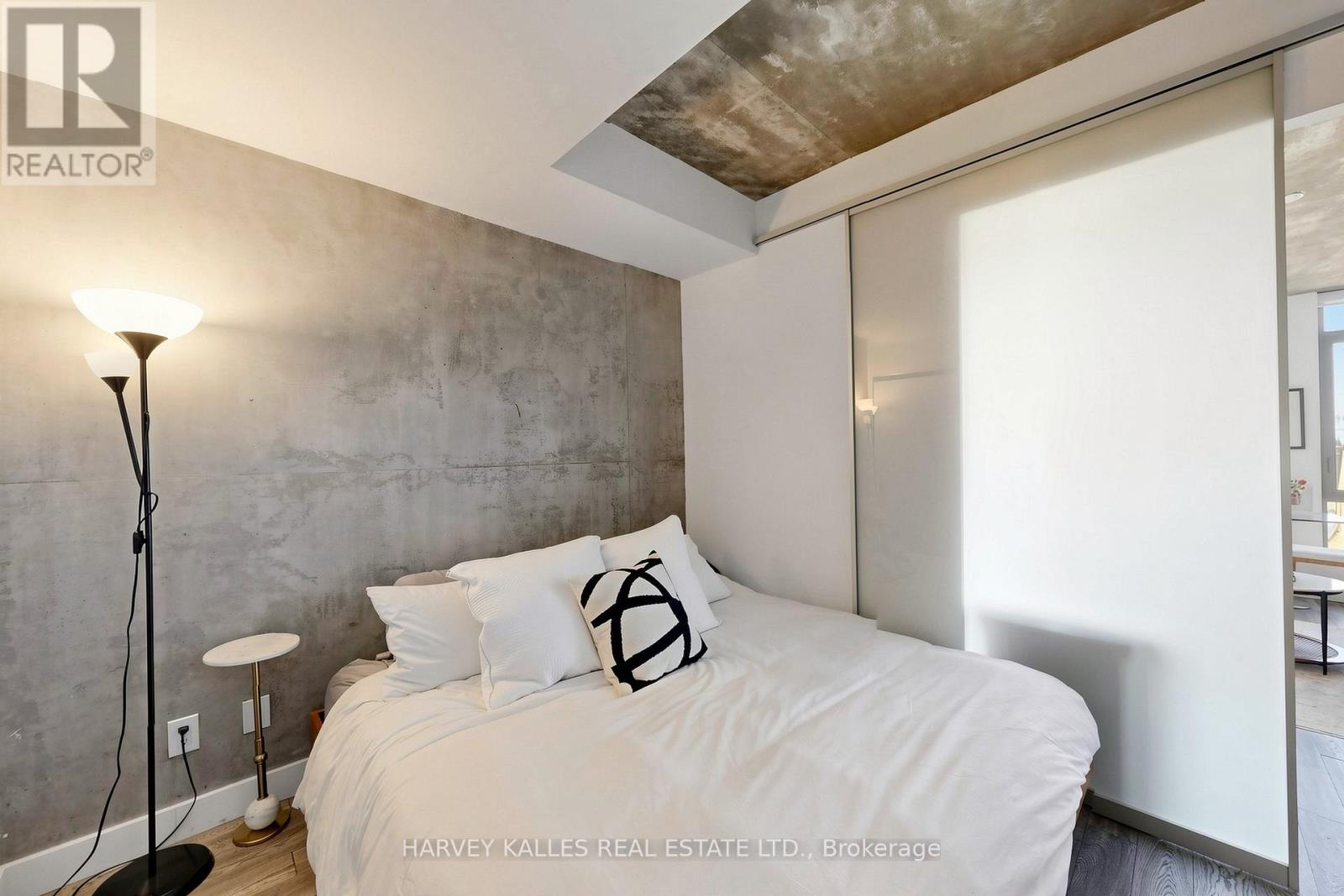 511 - 111 Bathurst Street, Toronto, Ontario  M5V 0M9 - Photo 12 - C13163430