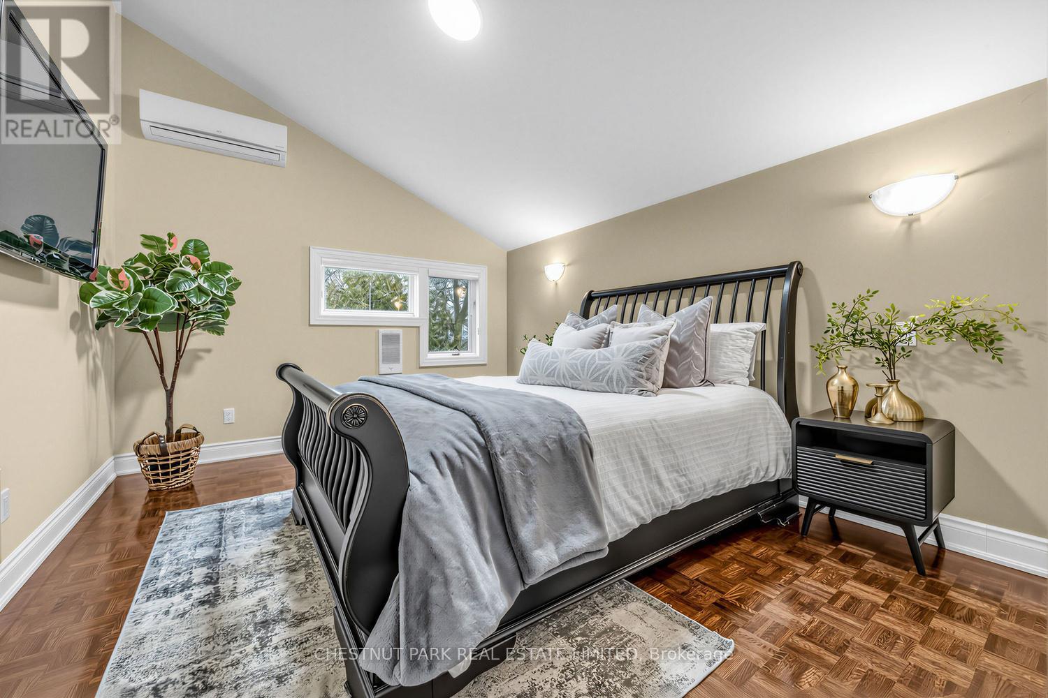 122 Randolph Road, Toronto, Ontario  M4G 3R9 - Photo 16 - C13163458