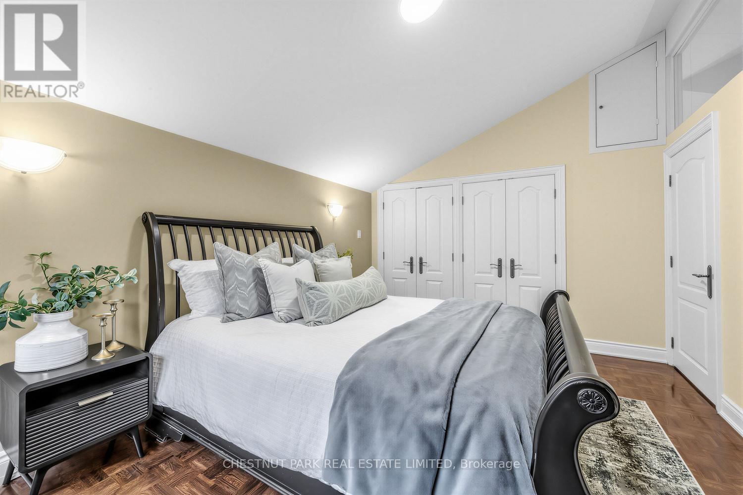 122 Randolph Road, Toronto, Ontario  M4G 3R9 - Photo 17 - C13163458