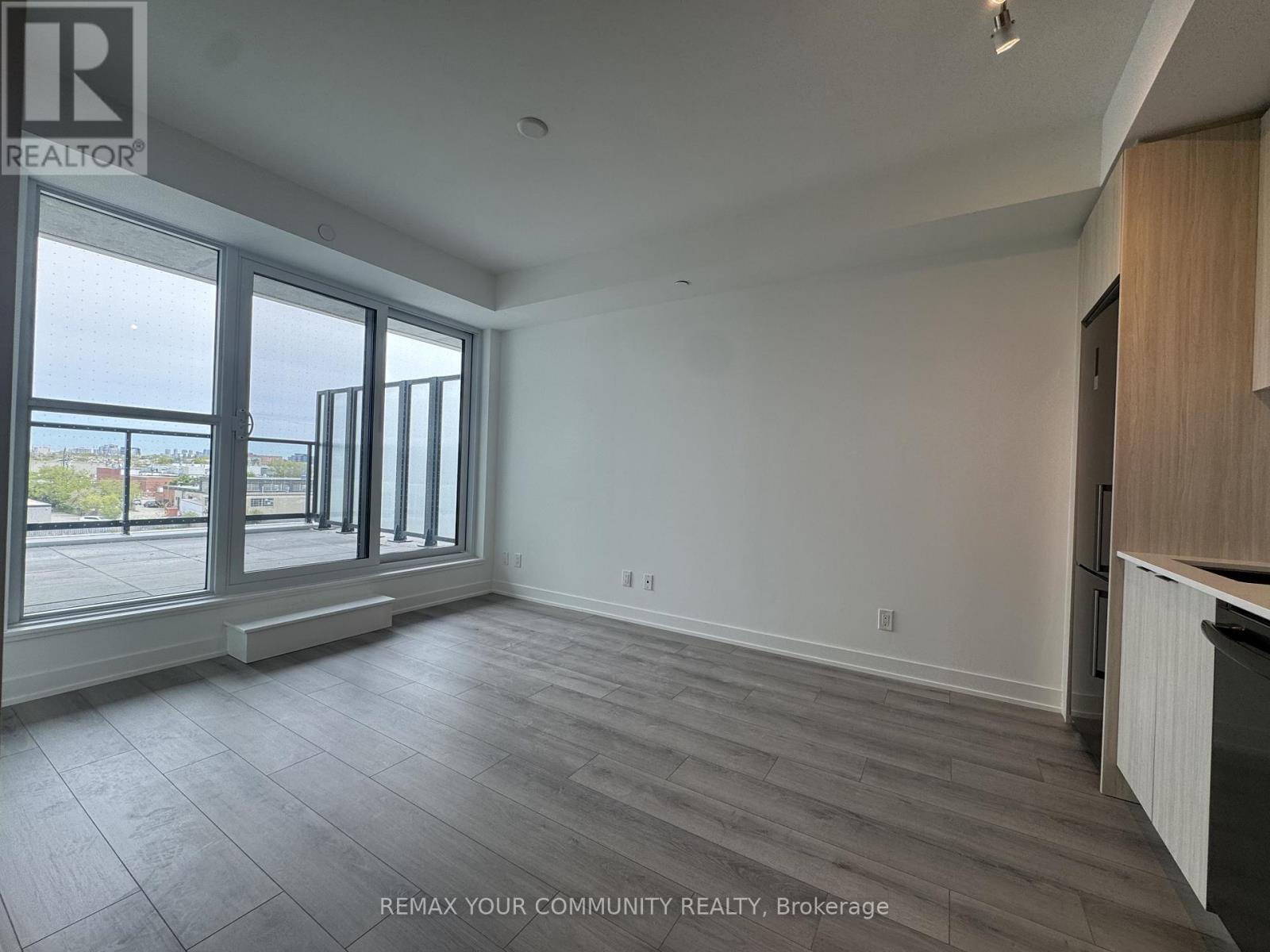 429 - 20 Deans Drive, Toronto, Ontario  M1L 0J7 - Photo 4 - E13163500