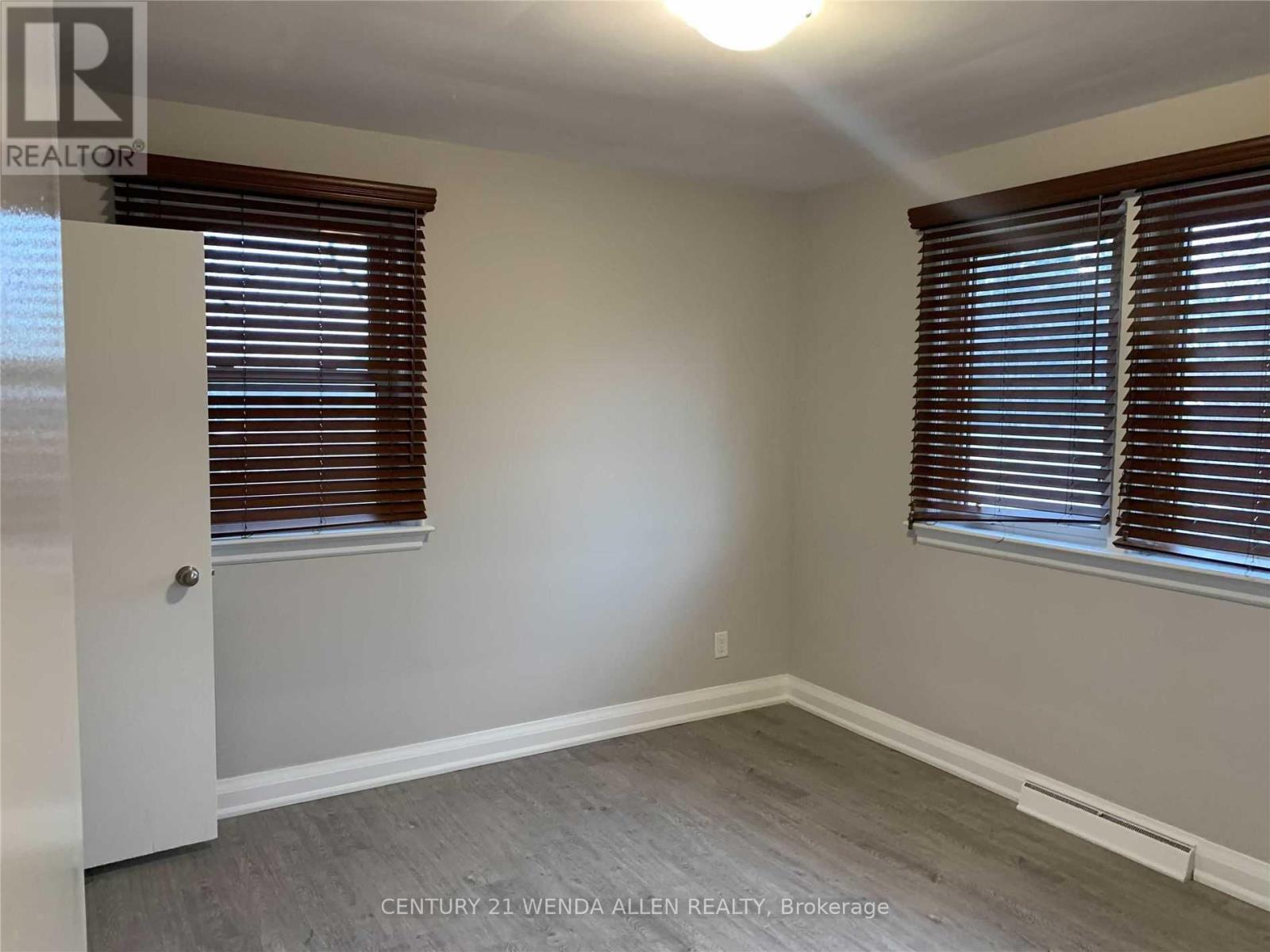 607 Mary Street W, Whitby, Ontario  L1N 2S1 - Photo 10 - E13163516