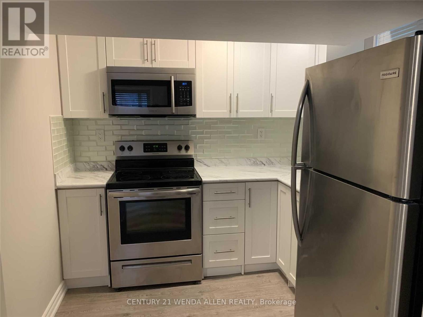 607 Mary Street W, Whitby, Ontario  L1N 2S1 - Photo 15 - E13163516