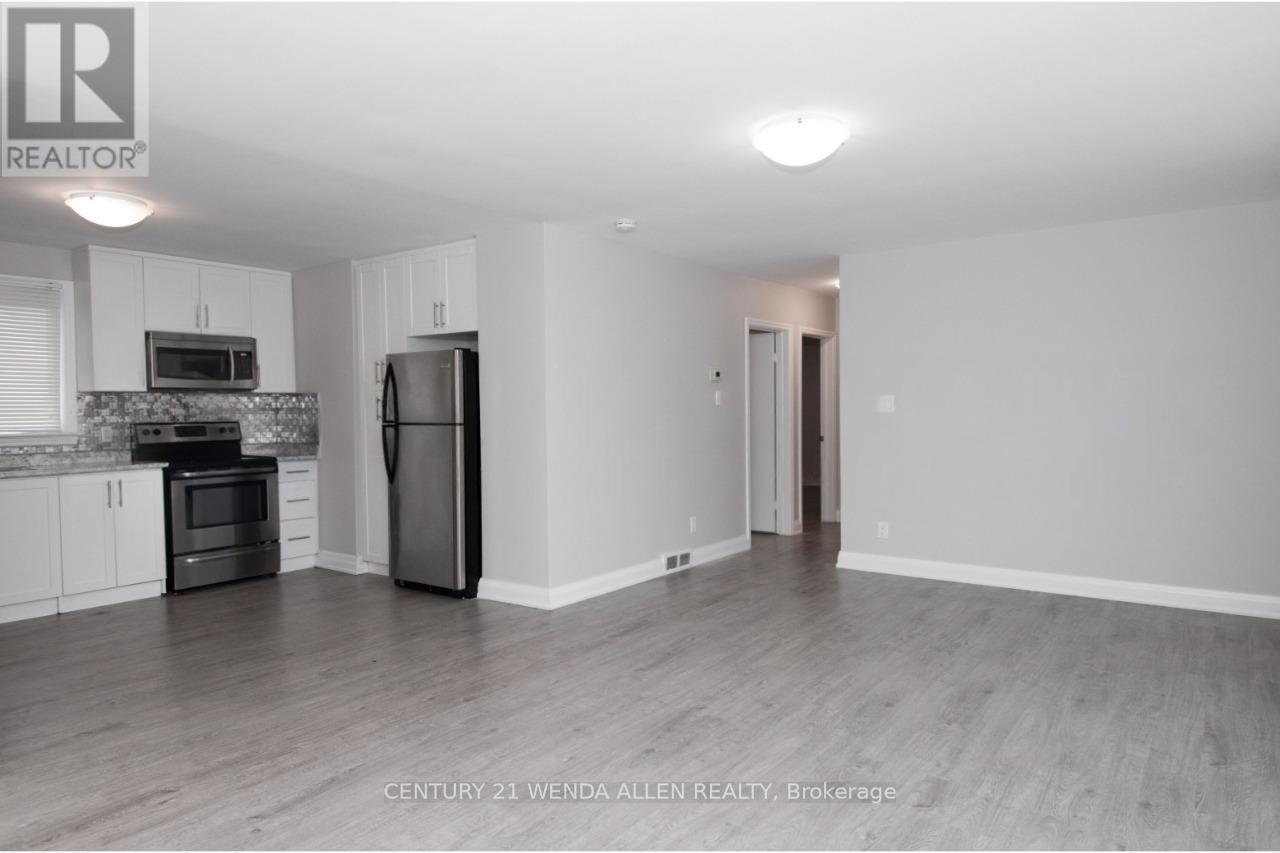 607 Mary Street W, Whitby, Ontario  L1N 2S1 - Photo 8 - E13163516
