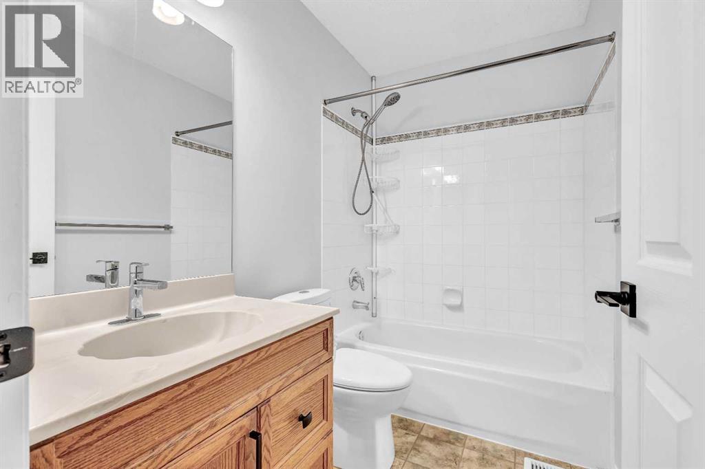 331 Springbank Place SW, Calgary, Alberta  T3H 3S4 - Photo 15 - A2295688