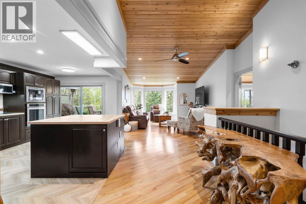 22 Sunset Way, Priddis Greens, Alberta  T0L 1W3 - Photo 7 - A2312612