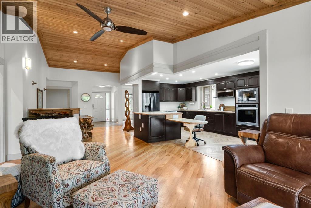 22 Sunset Way, Priddis Greens, Alberta  T0L 1W3 - Photo 16 - A2312612
