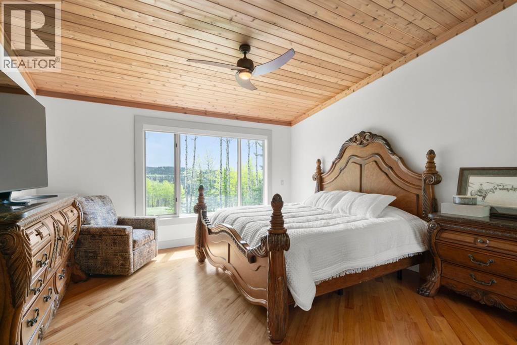 22 Sunset Way, Priddis Greens, Alberta  T0L 1W3 - Photo 18 - A2312612