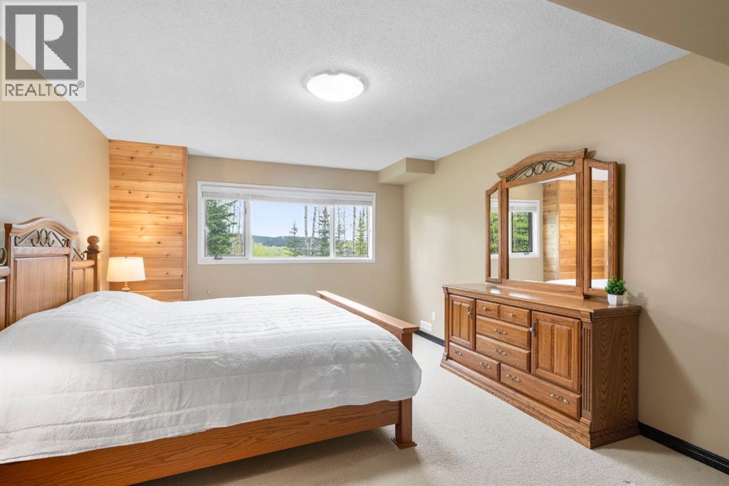 22 Sunset Way, Priddis Greens, Alberta  T0L 1W3 - Photo 28 - A2312612