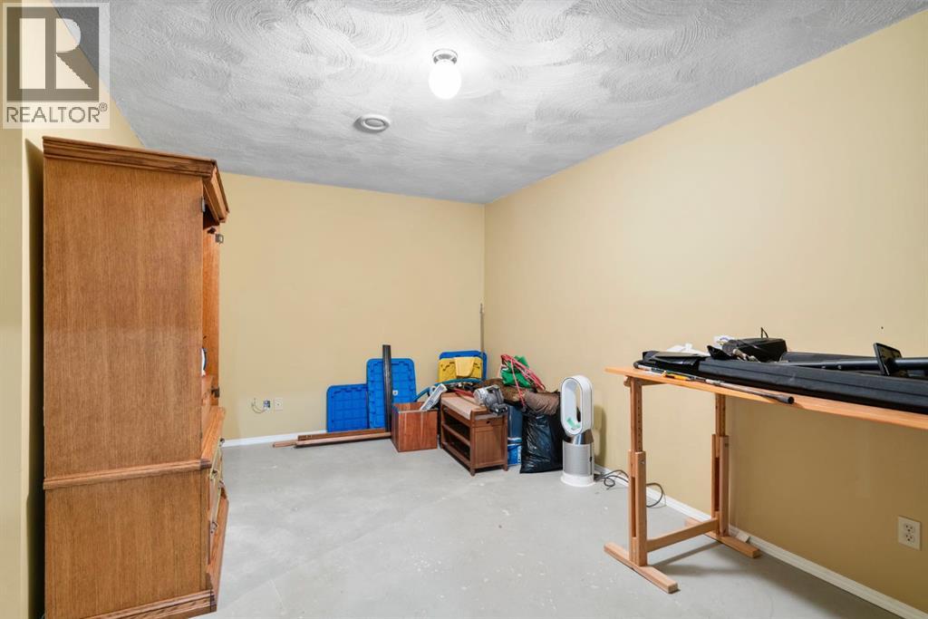 22 Sunset Way, Priddis Greens, Alberta  T0L 1W3 - Photo 37 - A2312612