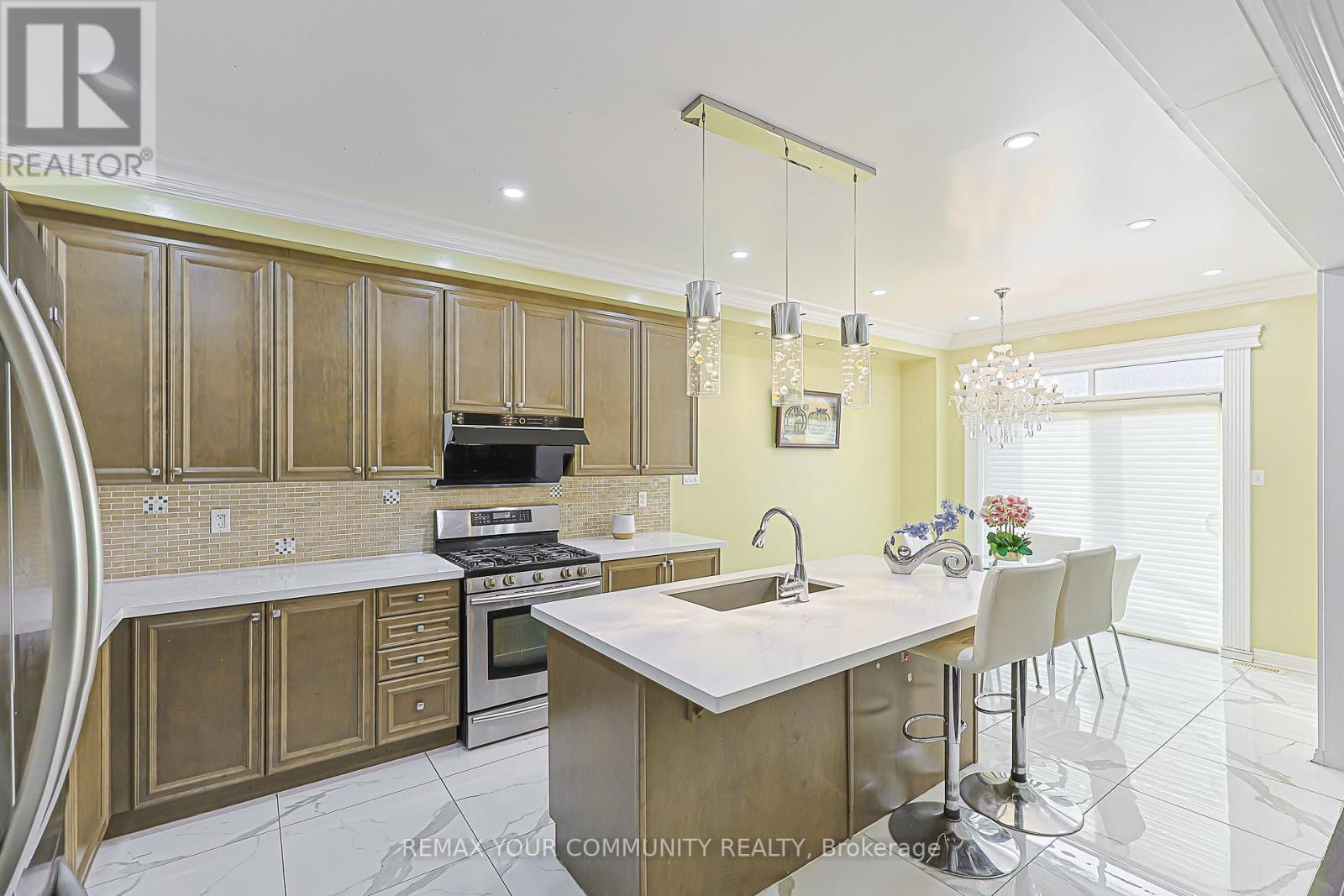 16 Foshan Avenue, Markham, Ontario  L6C 0S1 - Photo 12 - N13163214