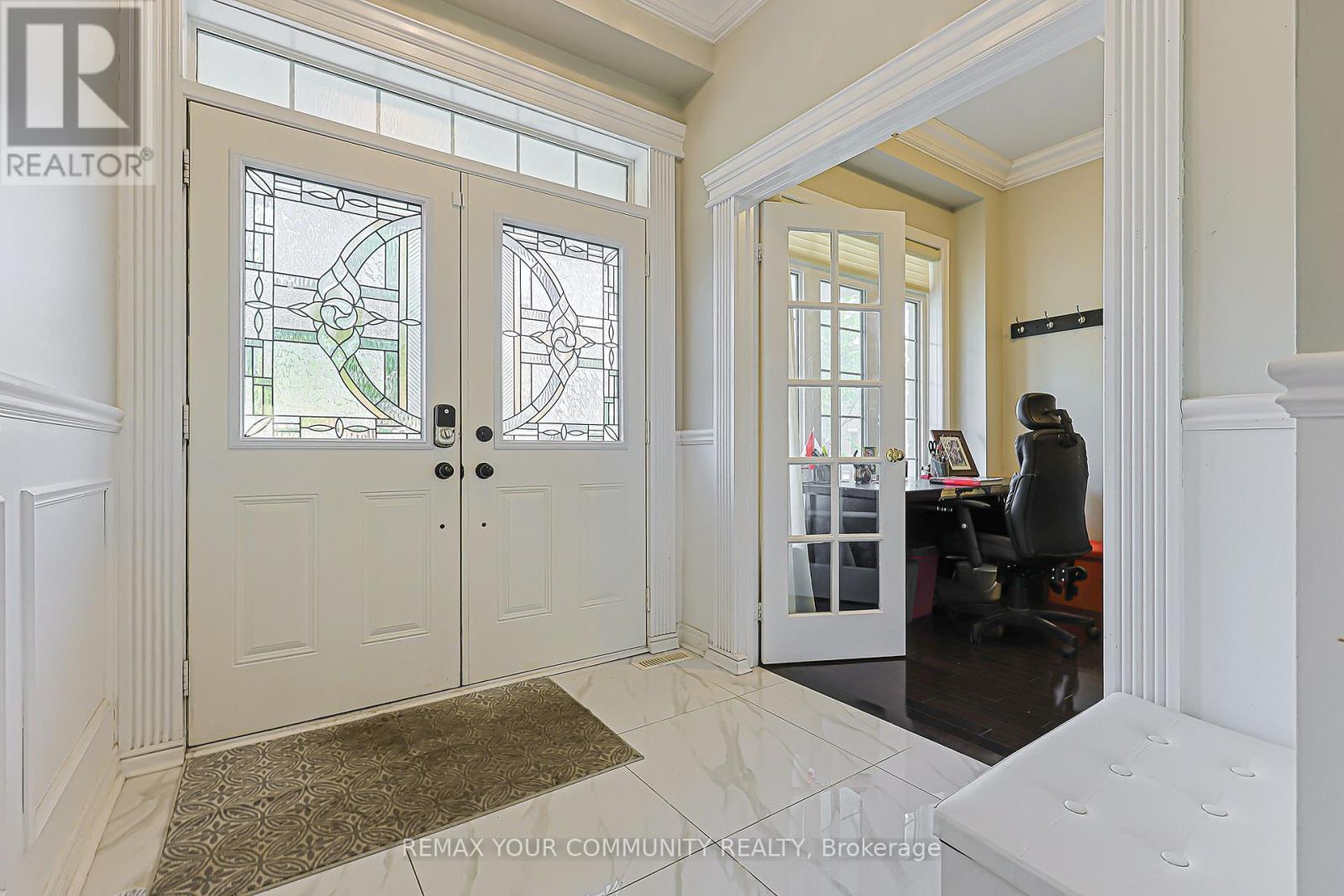 16 Foshan Avenue, Markham, Ontario  L6C 0S1 - Photo 2 - N13163214