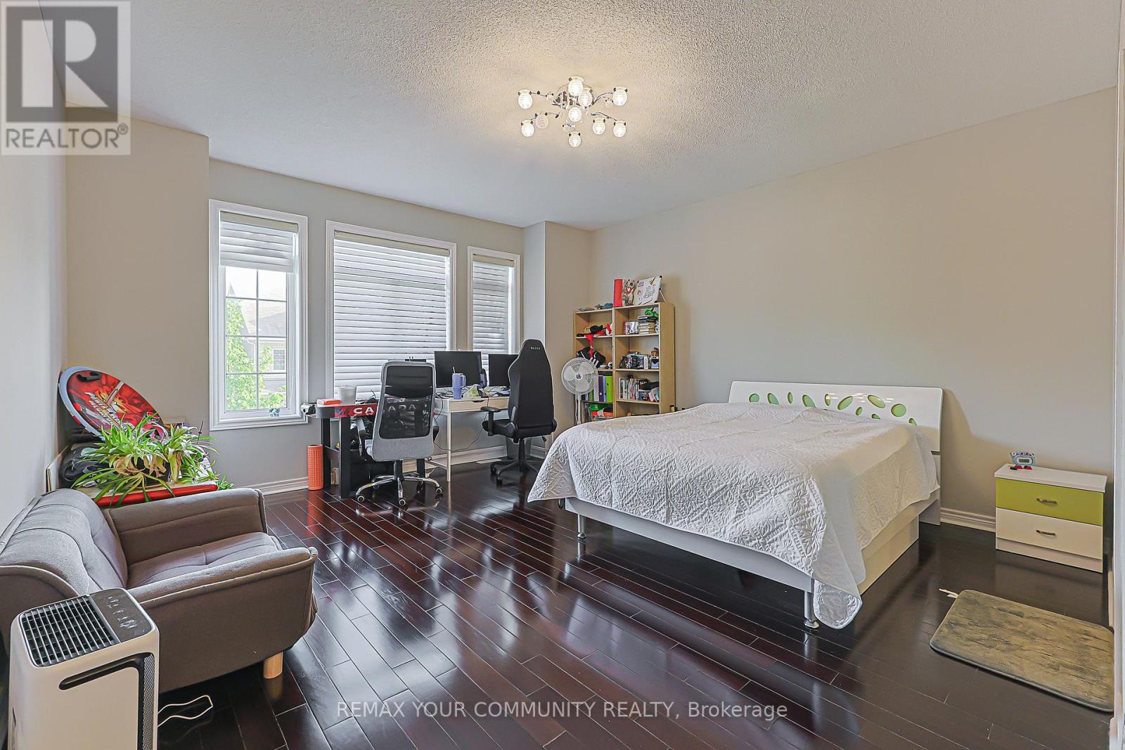 16 Foshan Avenue, Markham, Ontario  L6C 0S1 - Photo 24 - N13163214