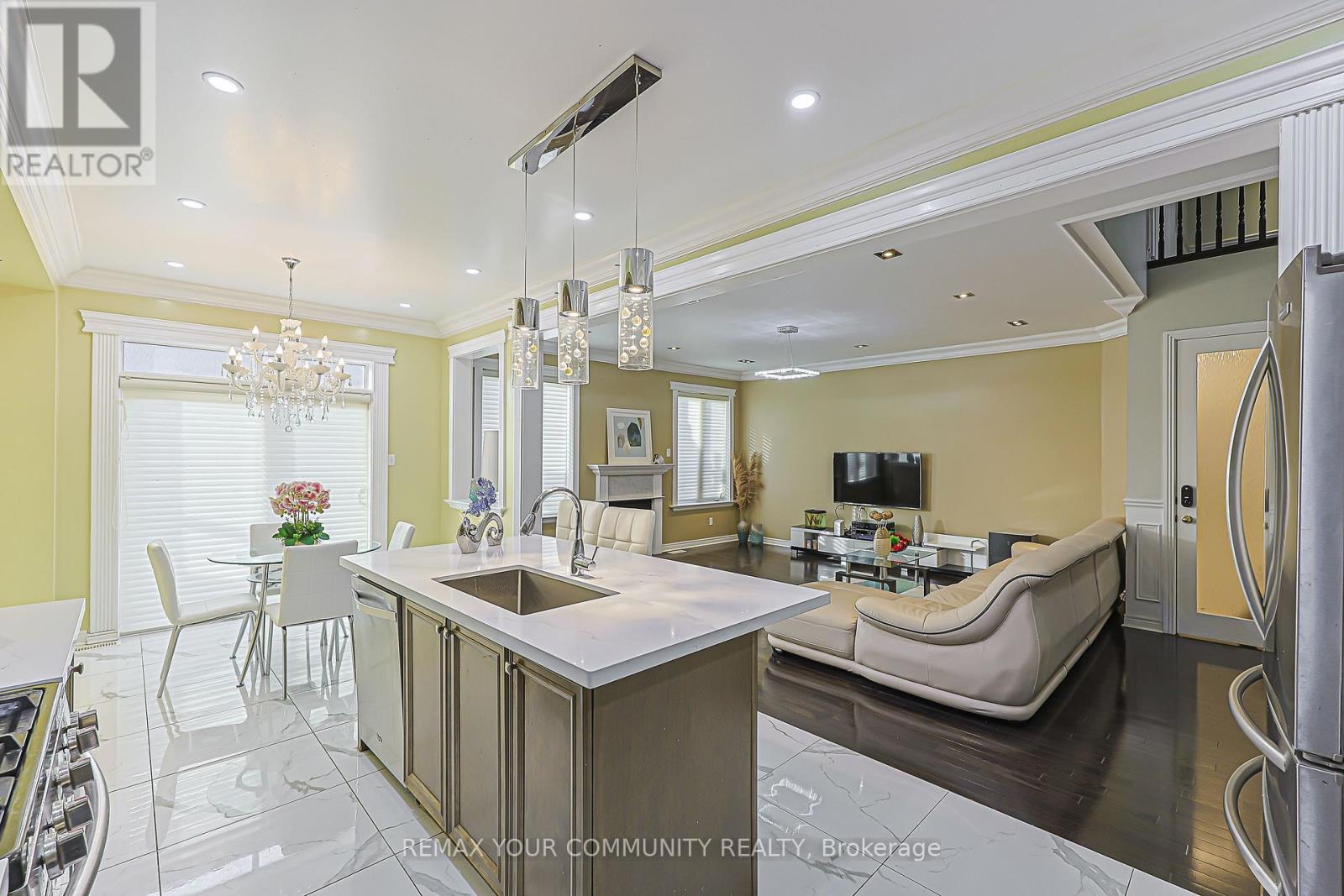 16 Foshan Avenue, Markham, Ontario  L6C 0S1 - Photo 9 - N13163214