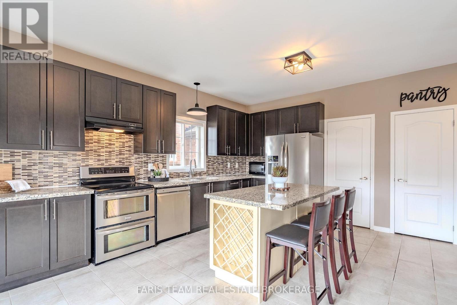 1396 Butler Street, Innisfil, Ontario  L9S 4B7 - Photo 6 - N13163246