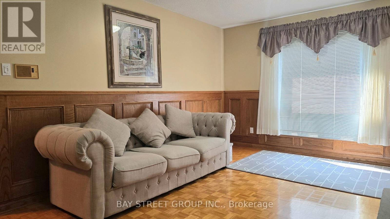 9 Crooked Stick Road, Vaughan (Glen Shields), Ontario  L4K 1P4 - Photo 4 - N13163256