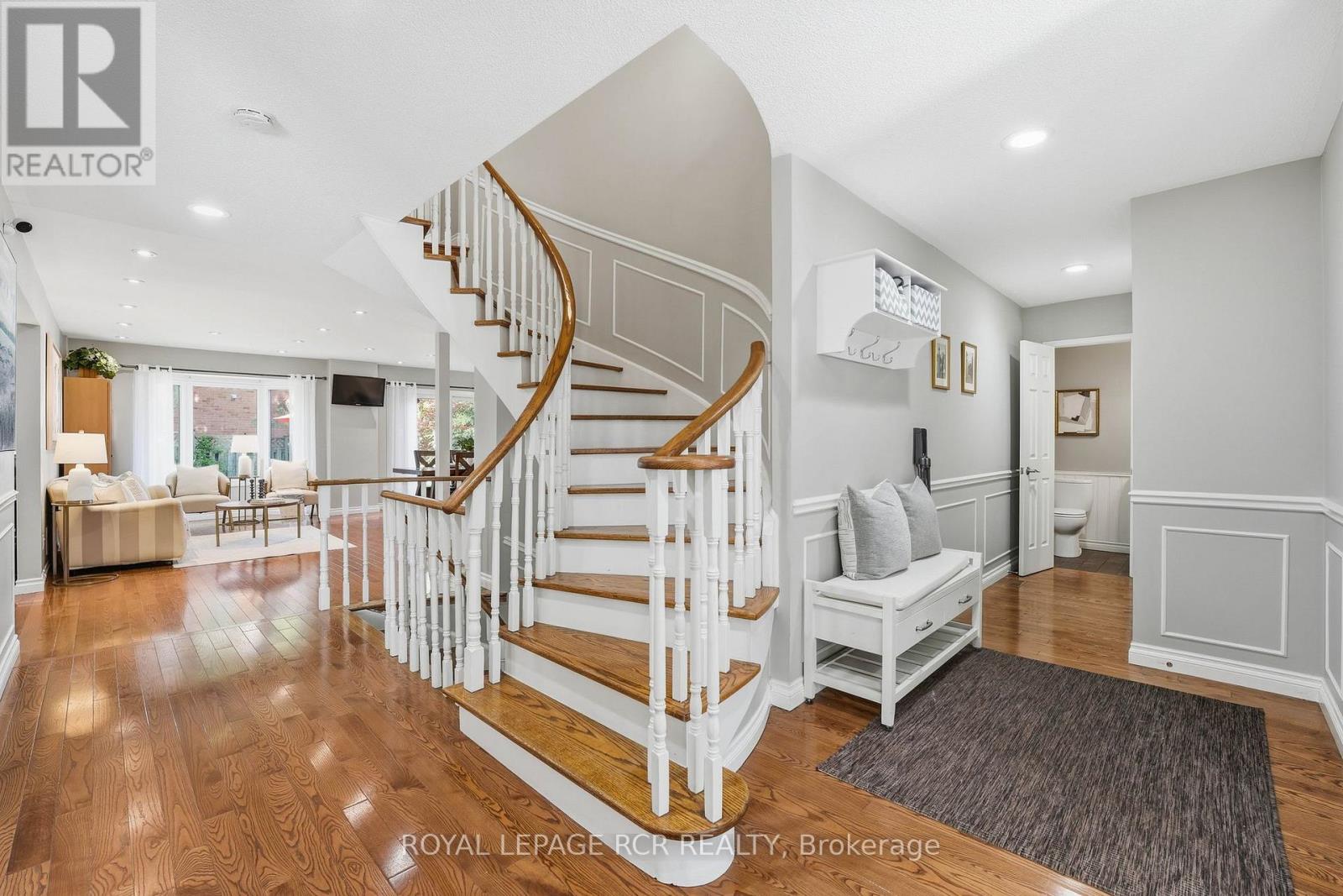 46 Tannery Creek Crescent, Aurora, Ontario L4G 5K9 - Photo 2 - N13163282