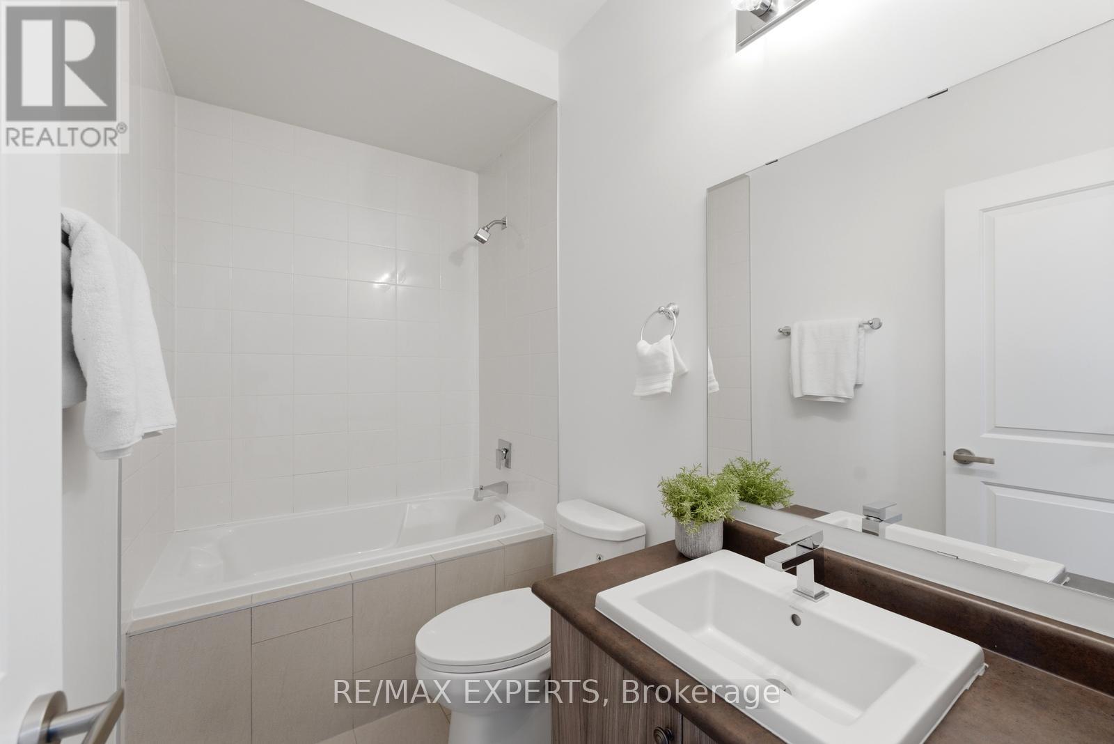 19 Fancamp Drive, Vaughan, Ontario  L6A 4Z2 - Photo 40 - N13163304