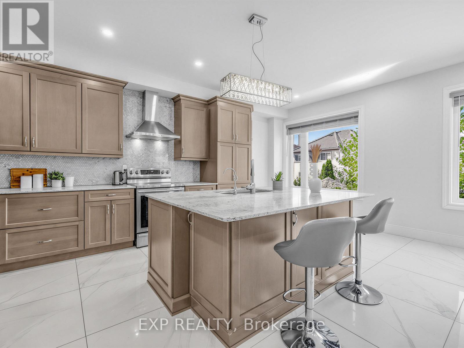 193 Fairlane Crescent, Vaughan, Ontario  L4H 2H1 - Photo 7 - N13163404