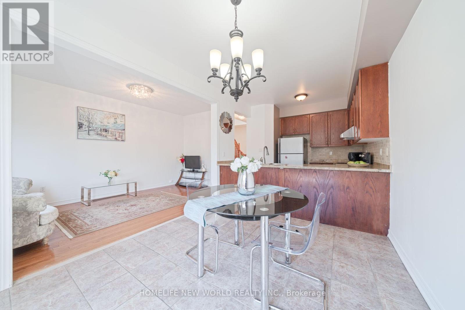 47 Ozner Crescent, Vaughan, Ontario  L4H 0E1 - Photo 9 - N13163522