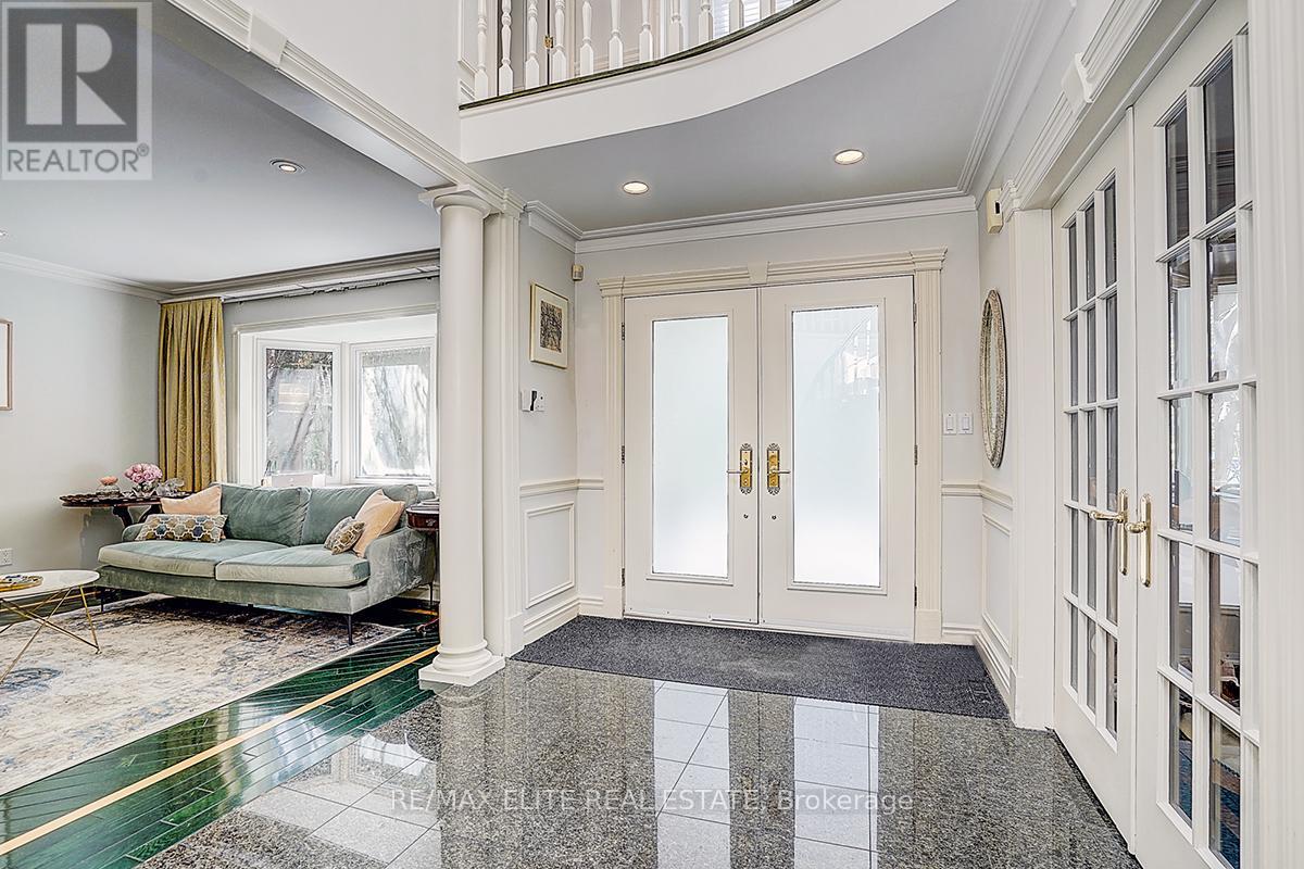 88 Old Colony Road, Toronto, Ontario  M2L 2K2 - Photo 8 - C13100728