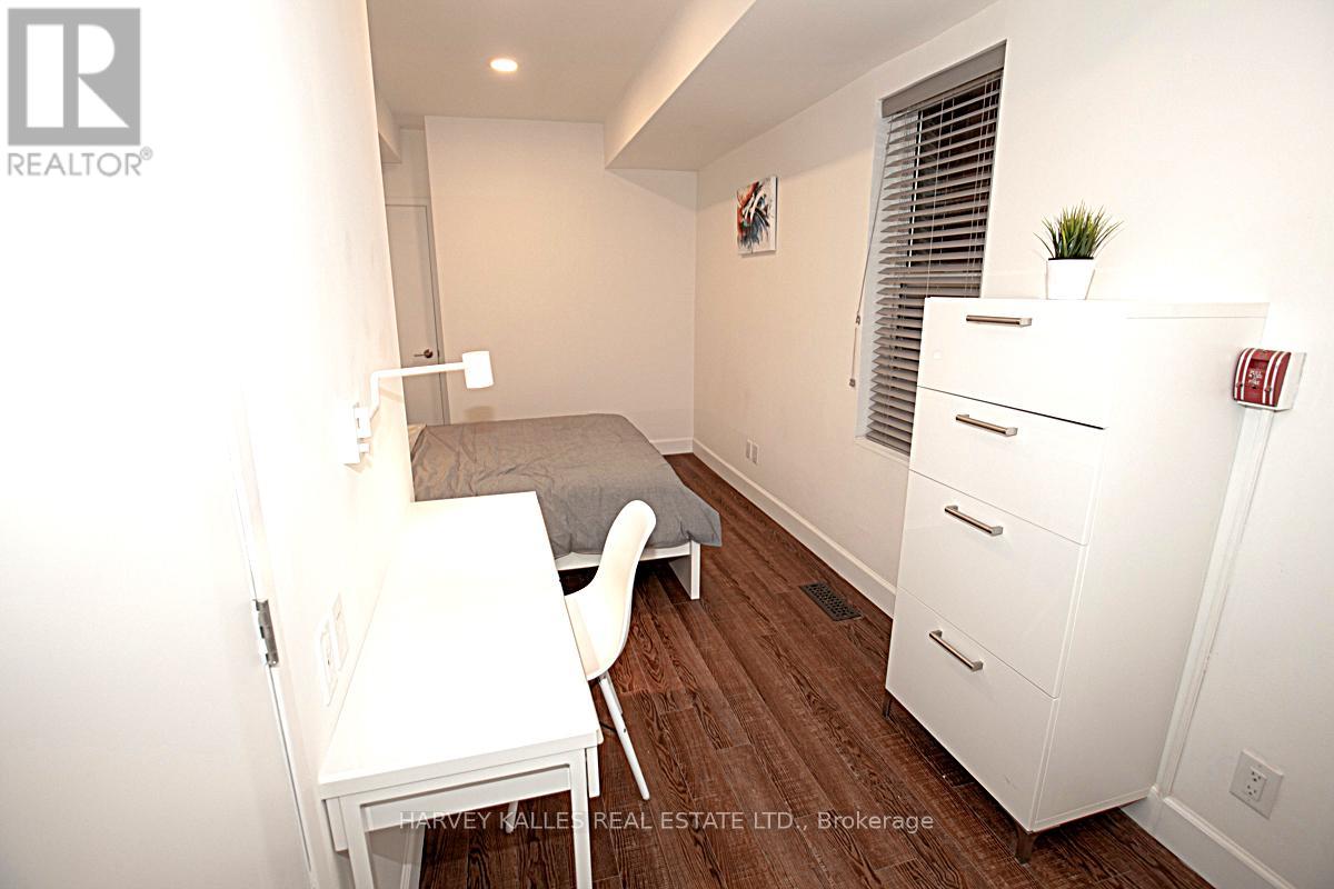 210 Gerrard Street E, Toronto, Ontario  M5A 2E6 - Photo 36 - C13152164