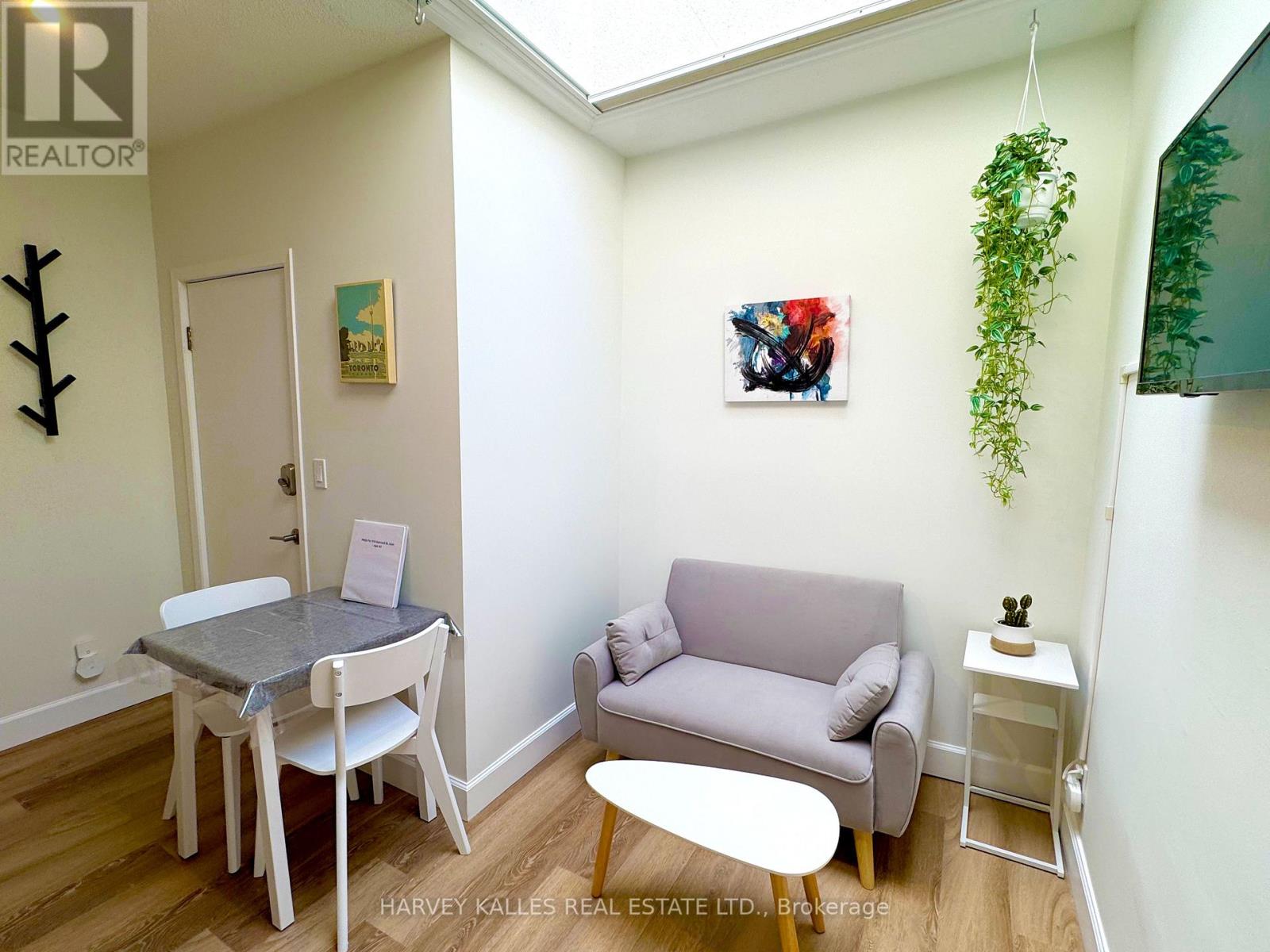 210 Gerrard Street E, Toronto, Ontario  M5A 2E6 - Photo 31 - C13152204