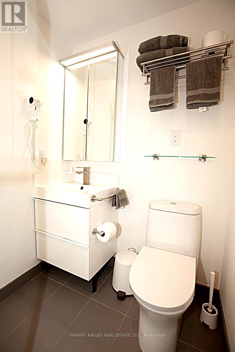 210 Gerrard Street E, Toronto, Ontario  M5A 2E6 - Photo 42 - C13152204